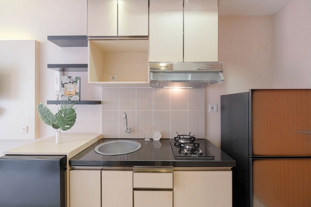 Good Deal and Comfy Studio Apartment at Cinere Bellevue Suites