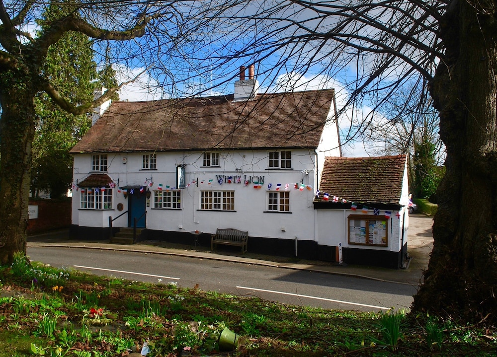 The White Lion Inn