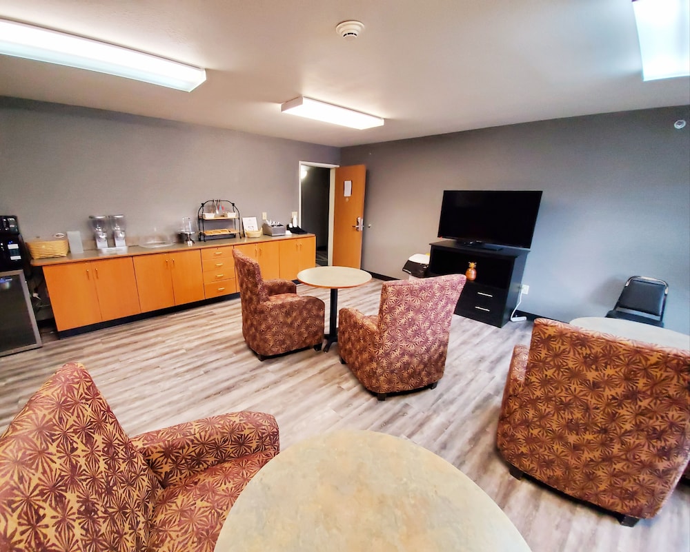 Mount Pleasant Vacations - Americas Best Value Inn Suites Racine - Property Image 16