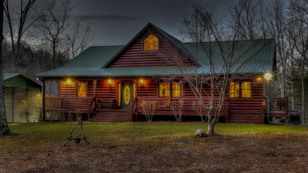32 Acre Memory Maker by Escape to Blue Ridge