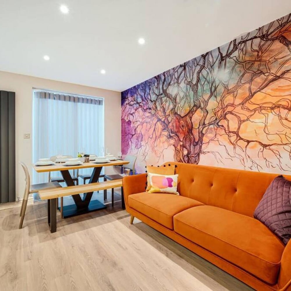 Host Apartments The Pilgrim Coach House II view 3