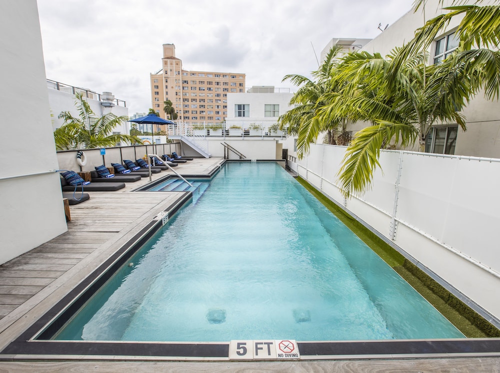 Posh South Beach Hostel