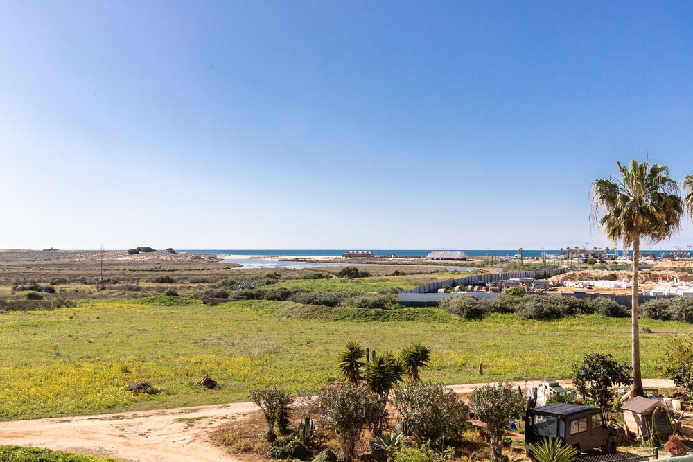 Beach Front View Armacao de Pera Flat