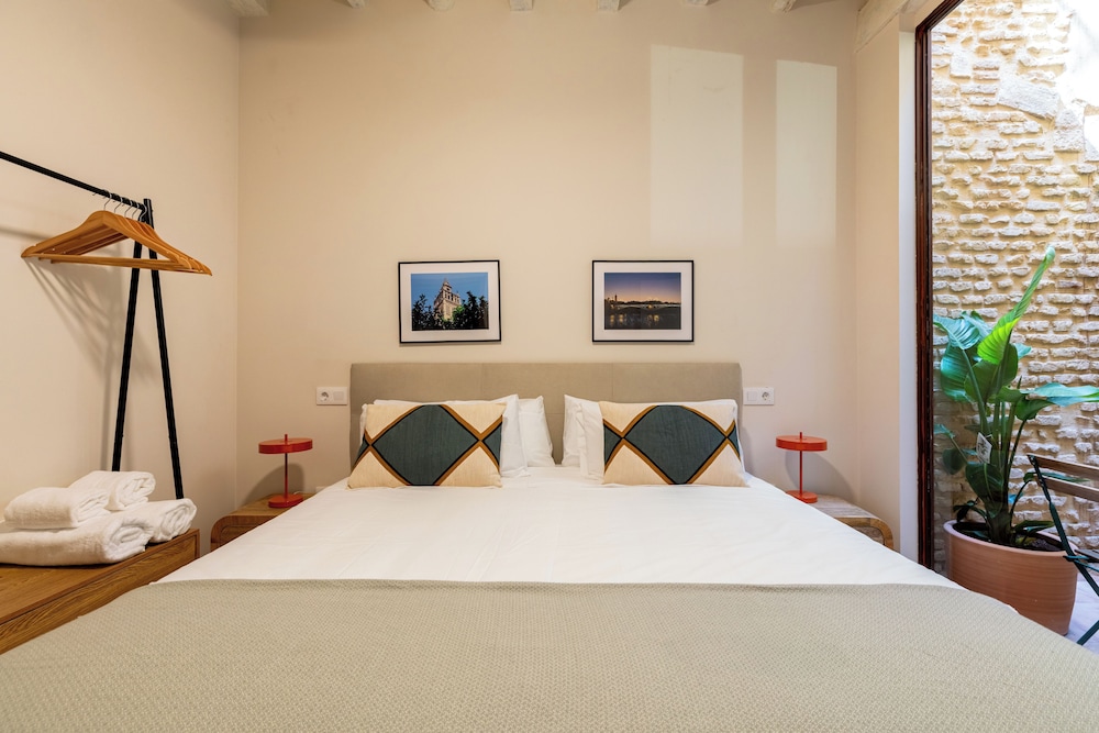 One&Lux Casa Barrabas