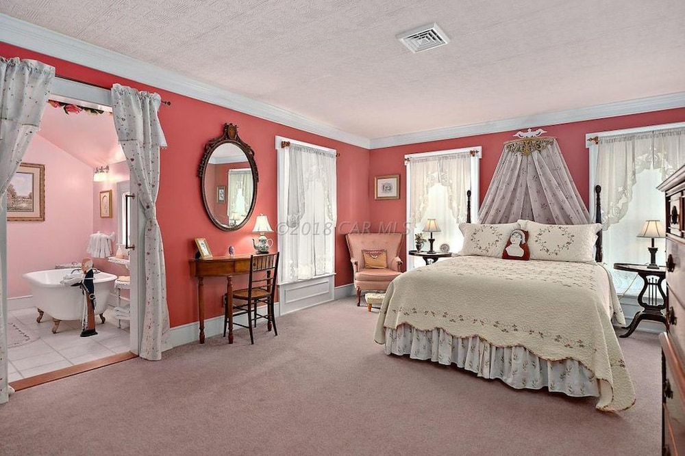 Princess Anne Book Lovers Inn view 5