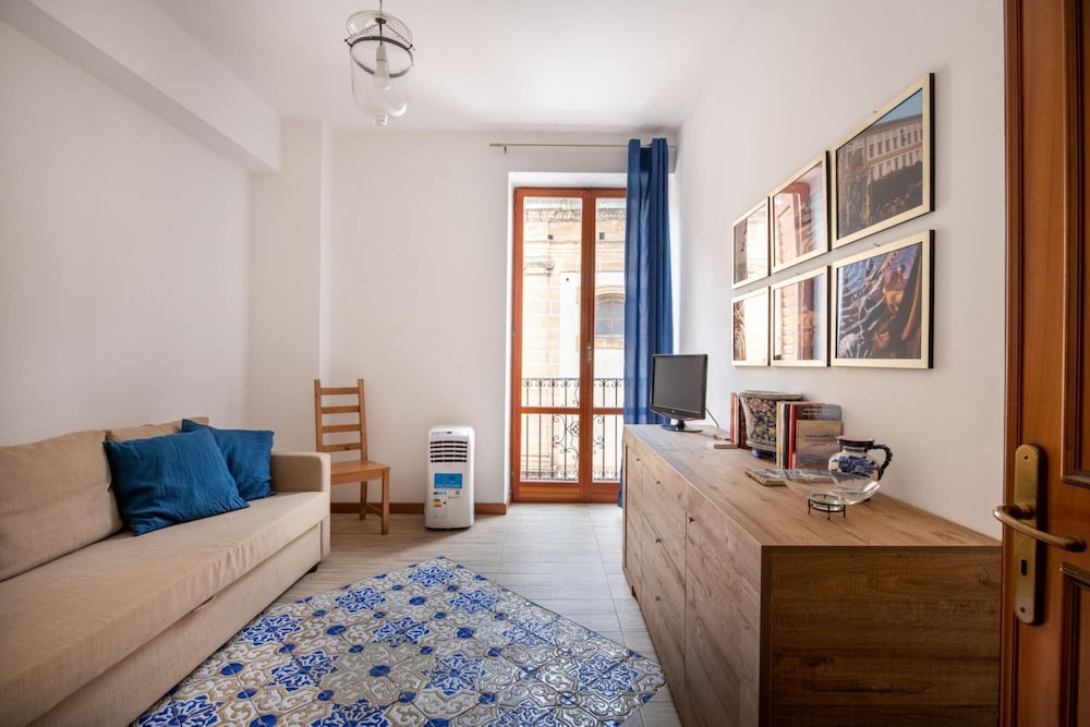 Casa Vittorio Emanuele con Balcone by Wonderful Italy view 3