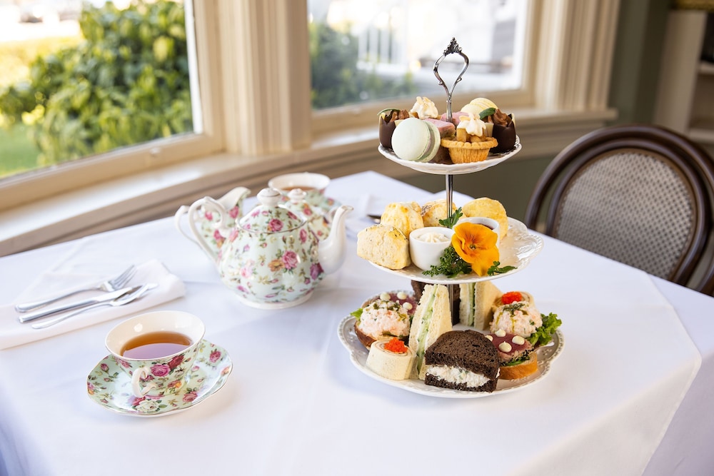 Pendray Inn and Tea House 48