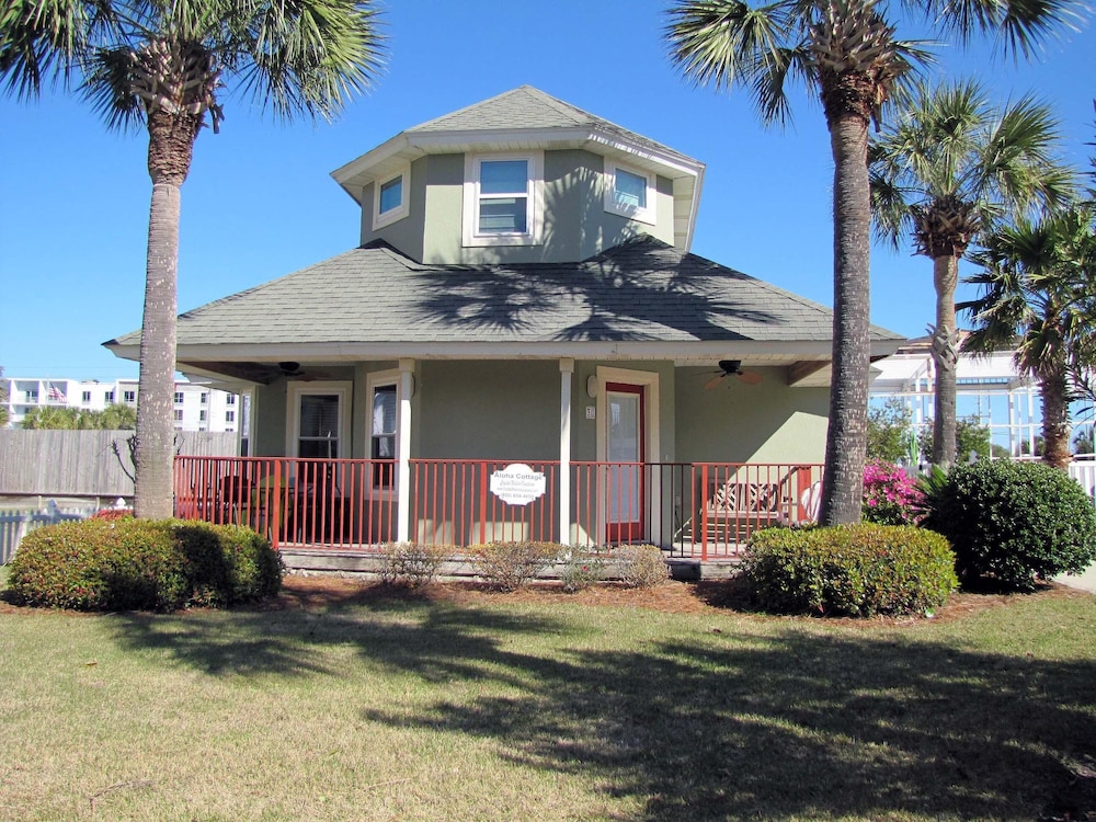 Windancer Cottages by Crystal Waters