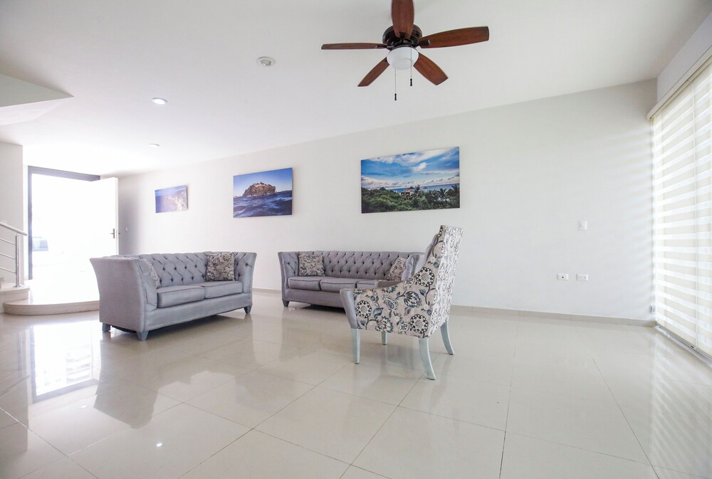 Casa en Punta Cerritos 3 Rec y Rooftop