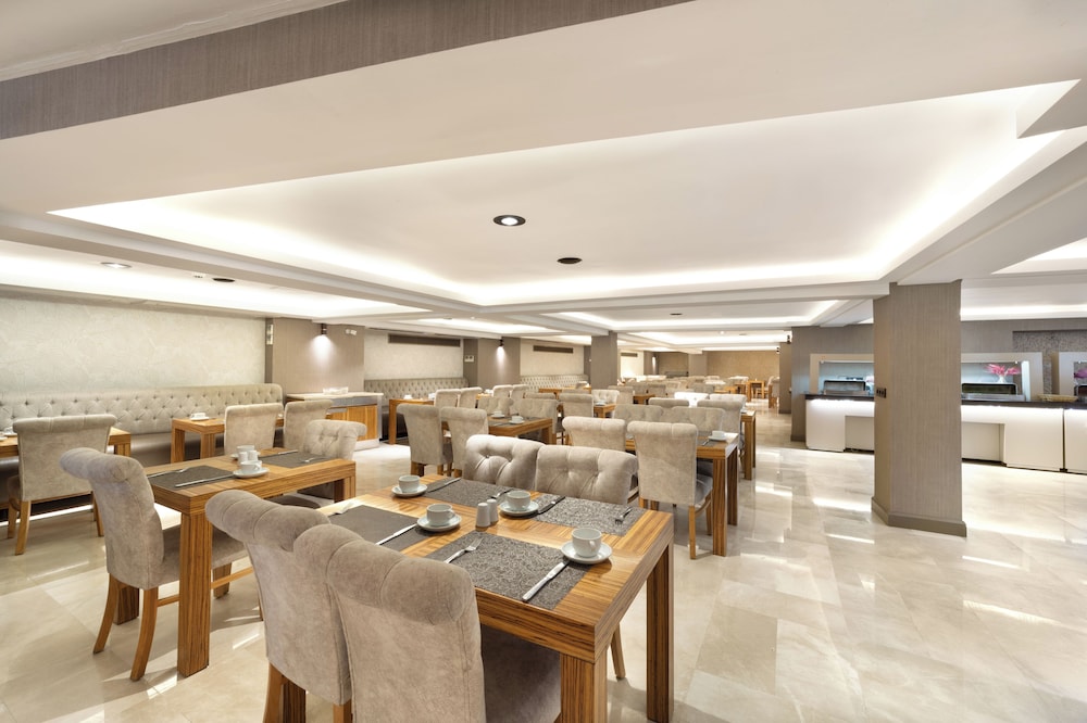 Orka Royal Otel & Spa - Image 82