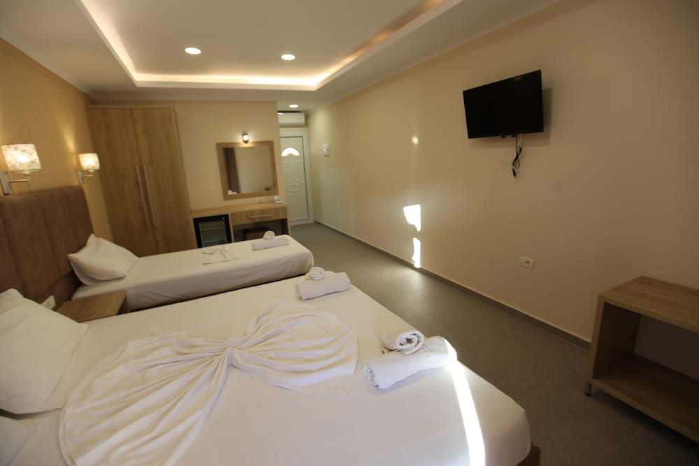 Karos Hotel Llaman