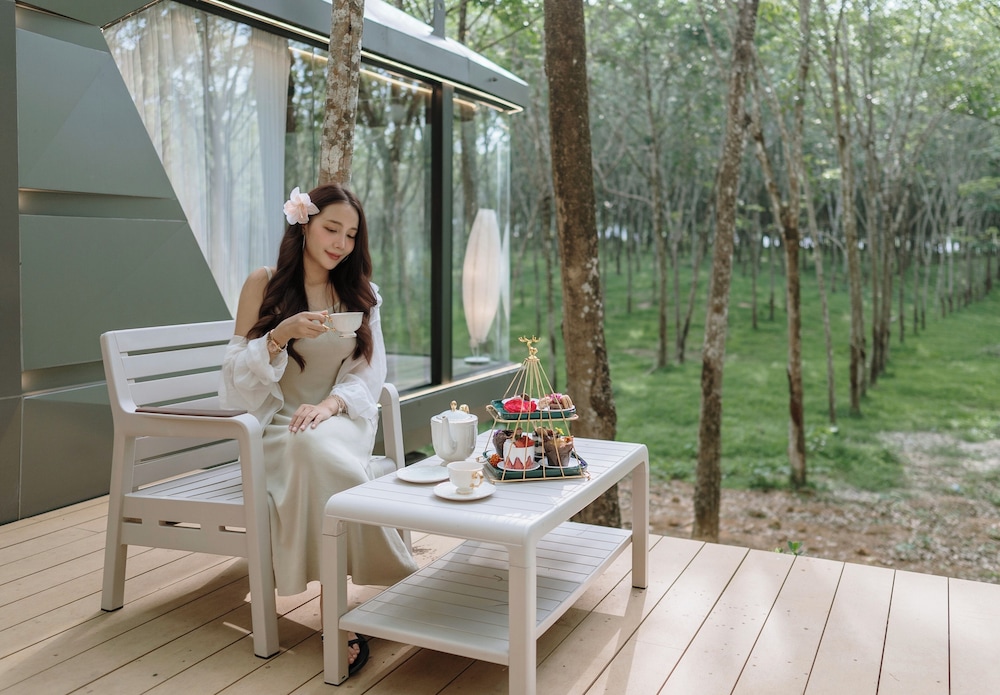 Timber Society Boutique Hideaway