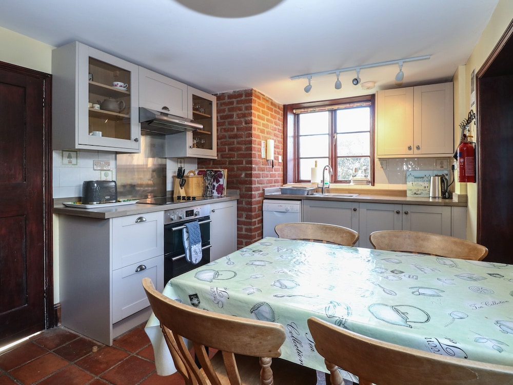 Lanthorn Cottage