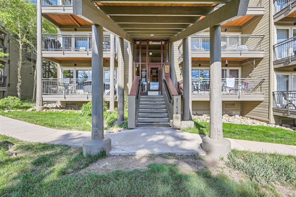 The Pines - Keystone Ski Resort CO Vacation Lodging