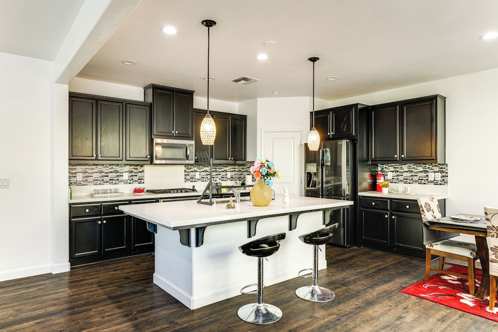 Walk to Parks: Mountain House Retreat w/ Patio!