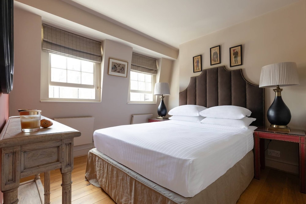 Clarendon Street by Onefinestay