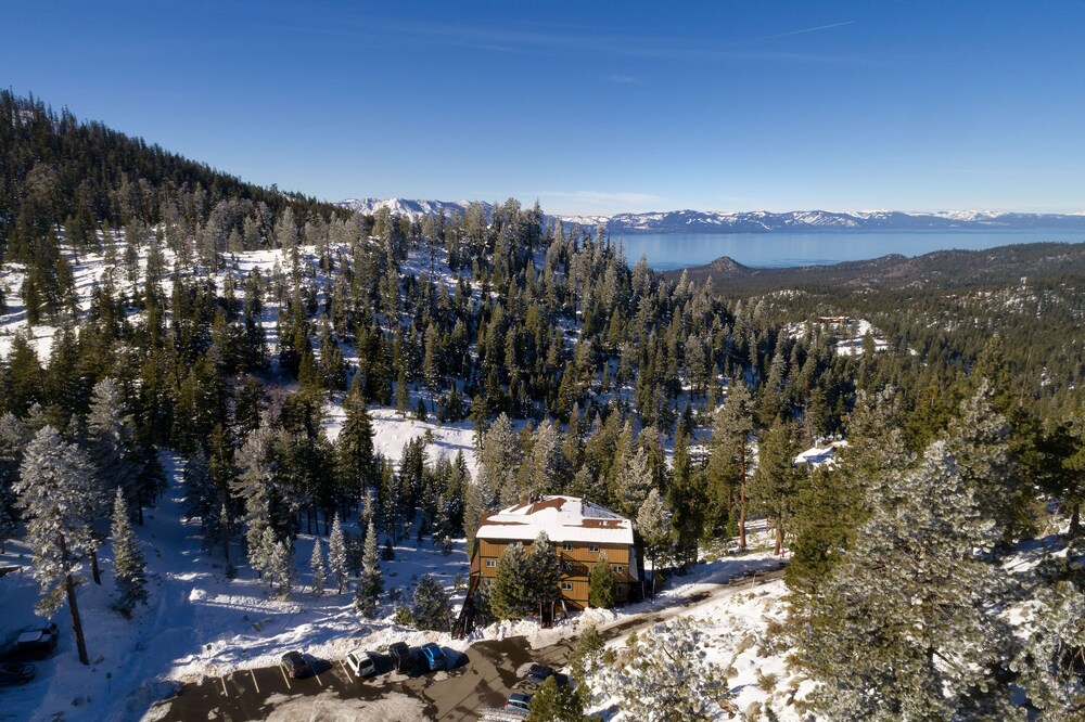 Tall Pine Chalet 3 Bedroom Home