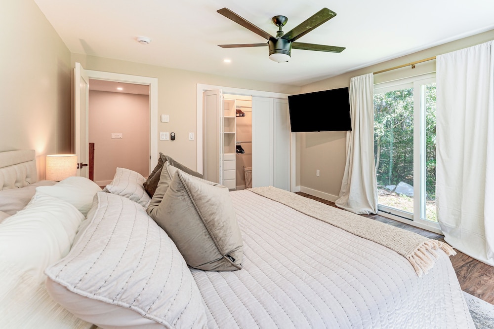 Modern Gem on 15 Acres, 5 Mi to Old Orchard Beach!