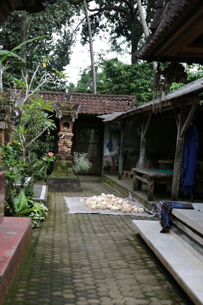 Alam Sari Homestays