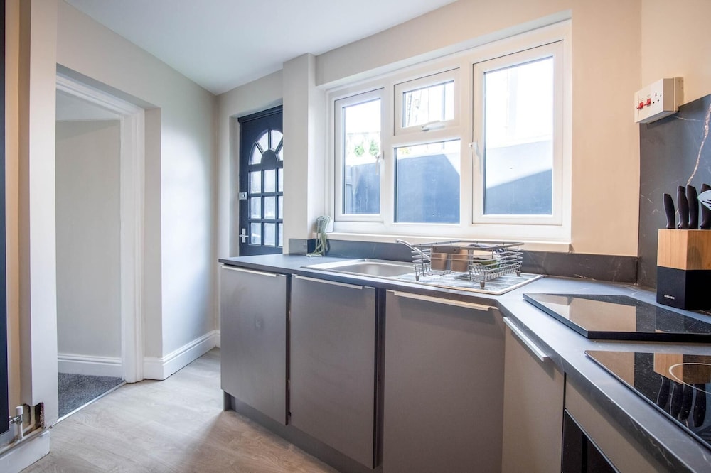 No 7 Moorfield Road - 3 Bed Townhouse - Narberth