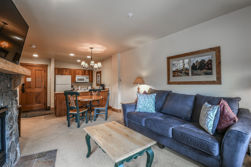 Red Hawk Lodge 2269