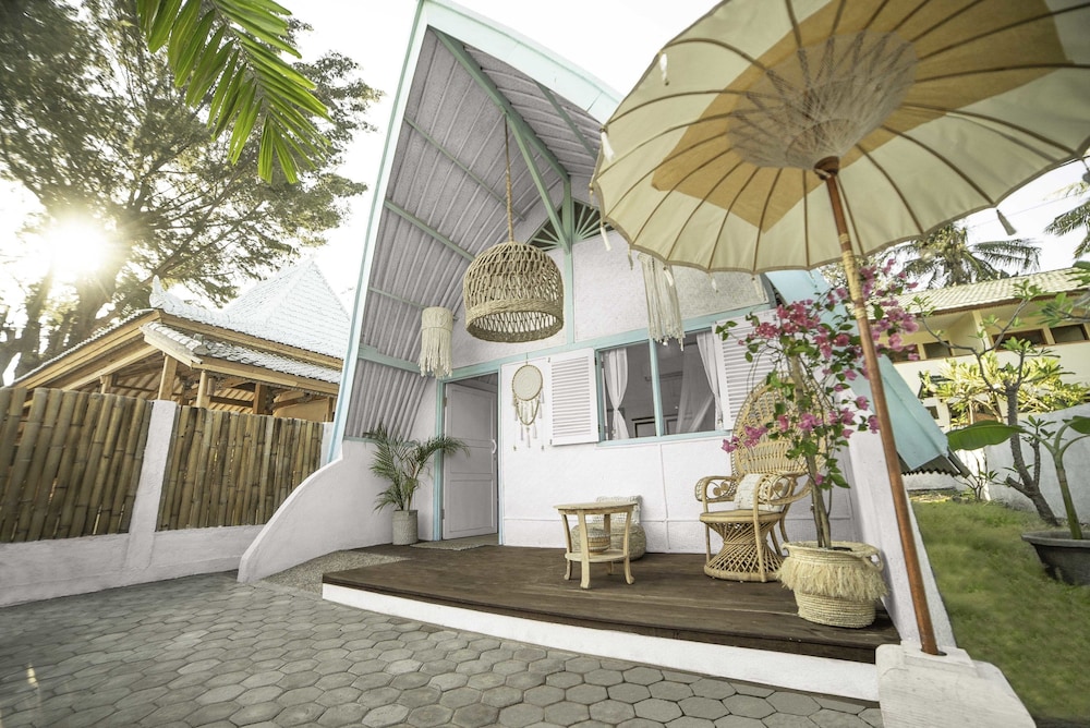 7SEAS Cottages - Image 1