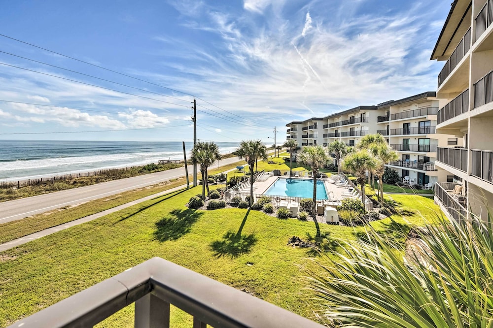 Ormond Beach Condo w/ Balcony & Views