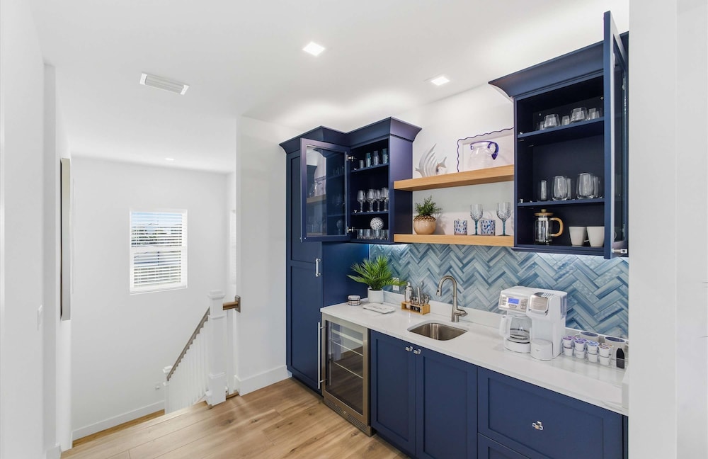 Ocean Views Beach Optional Heated Pool Spa