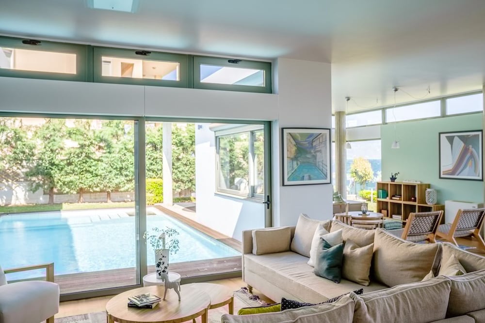 Lefkon Villa With Pool by the Sea - N Peloponnese
