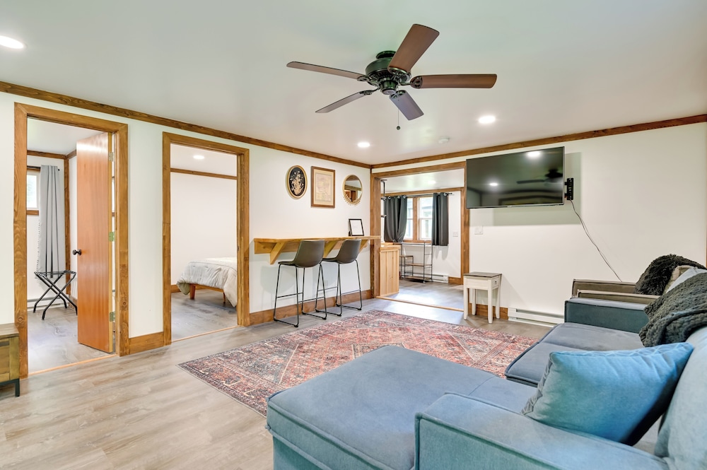 Cozy Catskills Cabin - 12 Mi to Windham Mountain! view 3