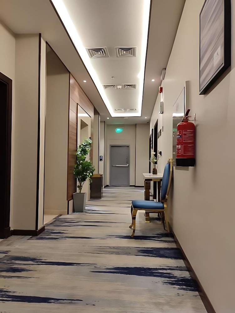 Kayan Serviced Apartments