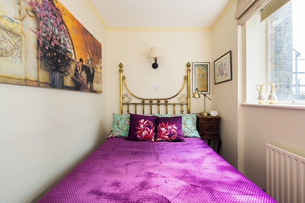 Mayfair 9-bed Townhouse - Sleeps 16, Patio & Ac