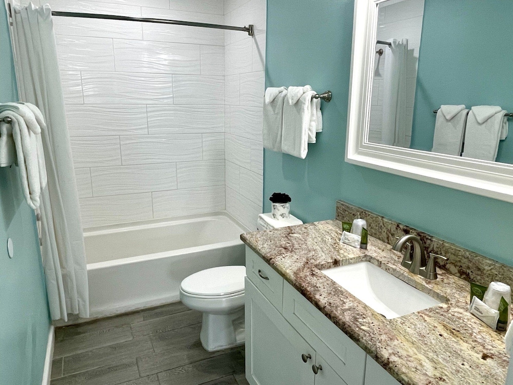 Beachgate Condo Suites And Hotel 221+222+223 3 Bedroom Condo