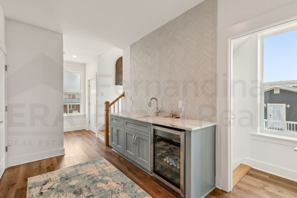 1088 S. Fletcher Ave 5 Bedroom Home