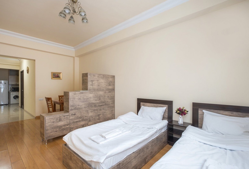 Stay Inn on Yekmalyan St