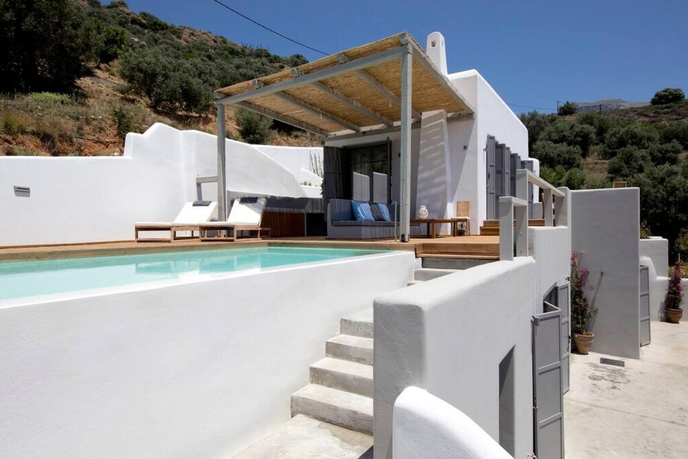 Villa Nissos in Plakias view 5