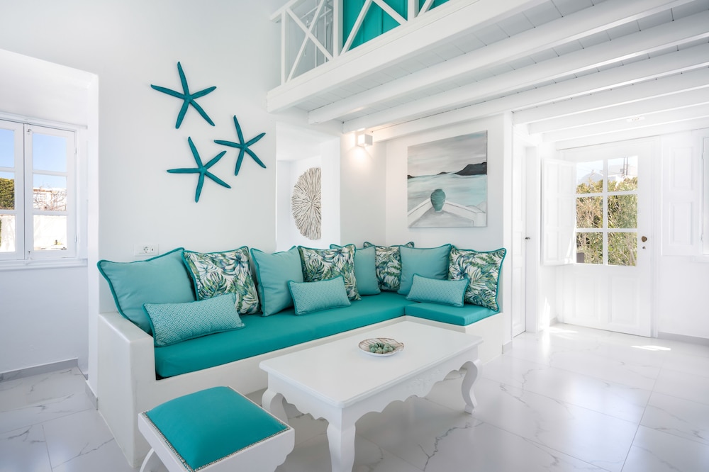 Oia Sunset Villas