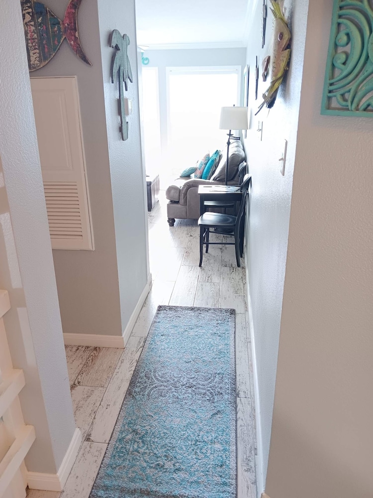Seascape 1318 1 Bedroom Condo by RedAwning