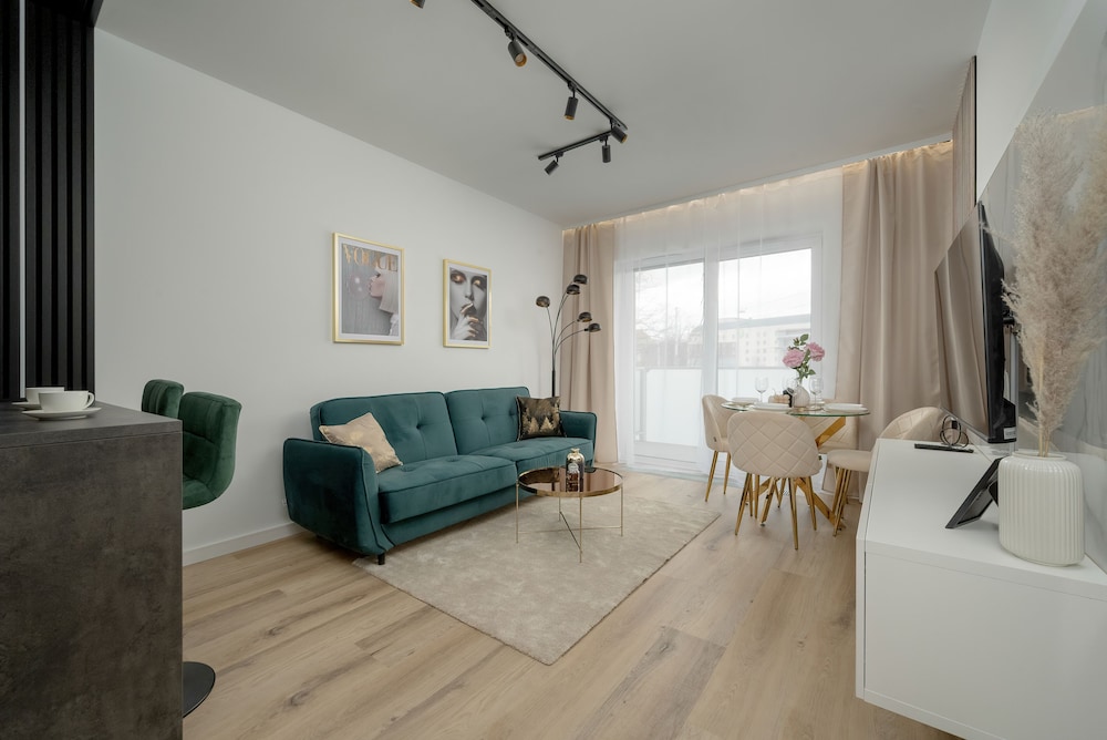Kępa Mieszczańska Apartament by Renters