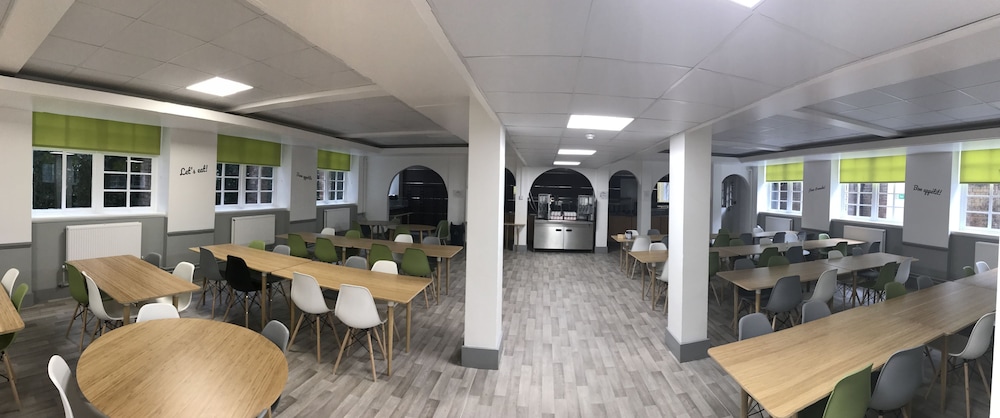 Bowden Court - Hostel