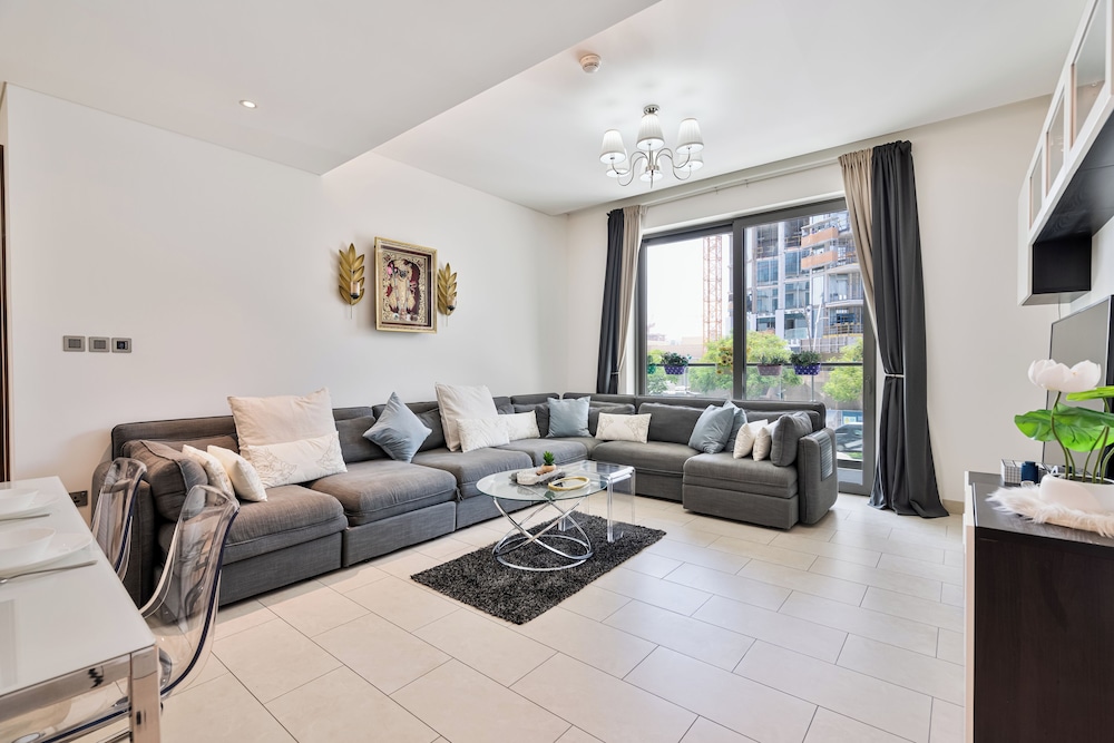 PVH - Serene 2BR - Sobha Hartland Greens