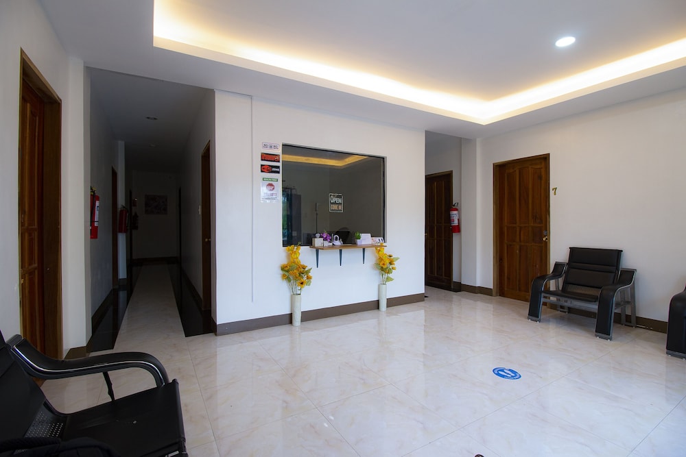 OYO 781 Junie Pension House view 5
