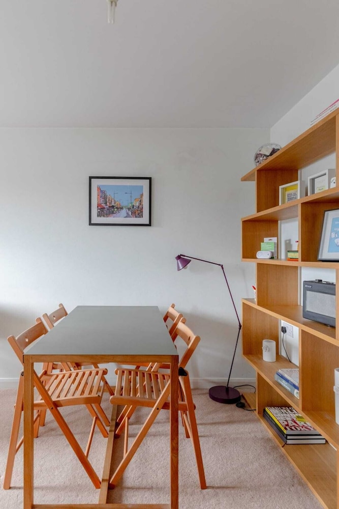 Warm & Inviting 1bedroom Flat With Patio, Camden Town!