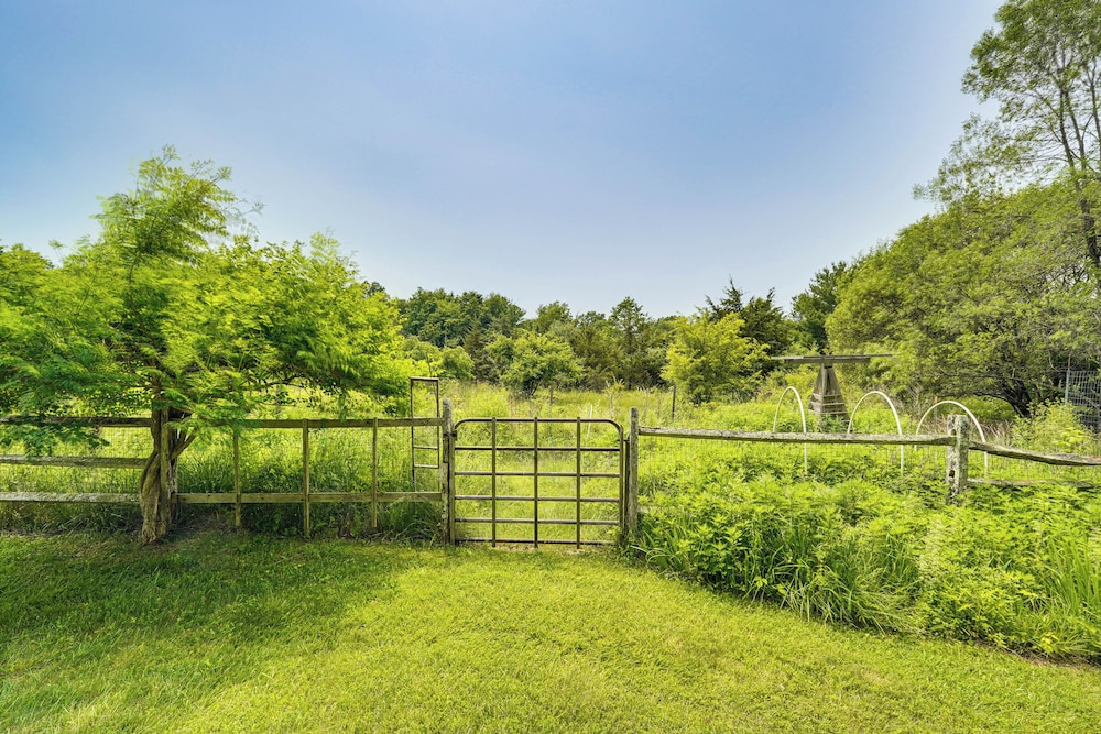Peaceful Countryside Retreat w/ Yard in Frenchtown