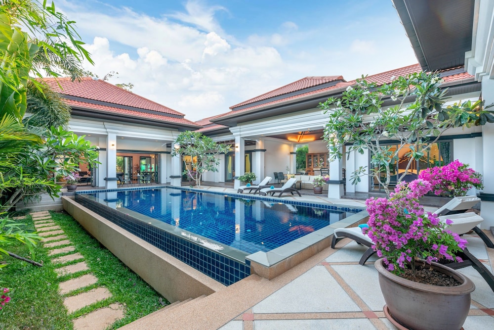 Jewels Villas Phuket