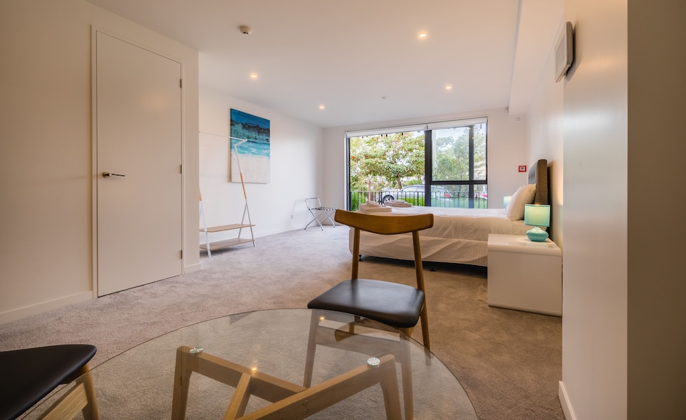 Private 3 Bedroom with Ensuite Bathrooms