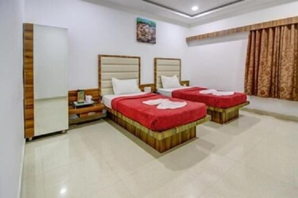 Hotel Caravan