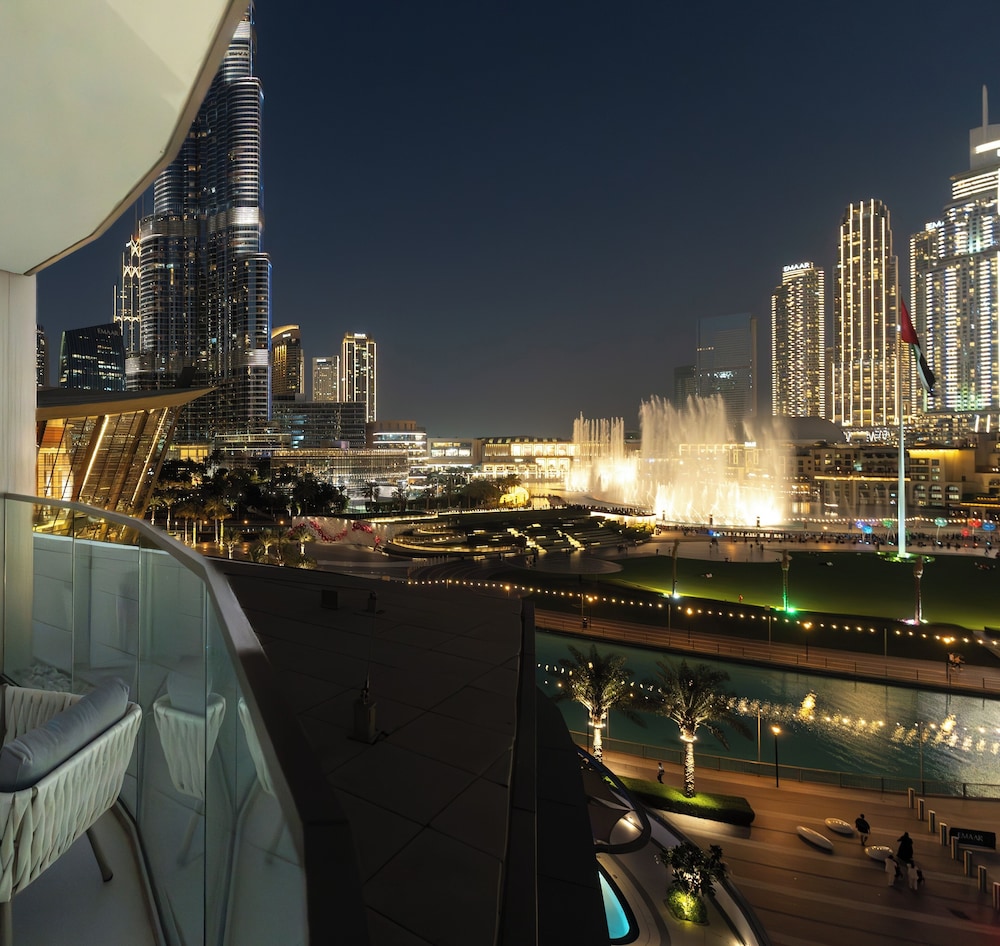 One Lux Stay Grande Signature Residences