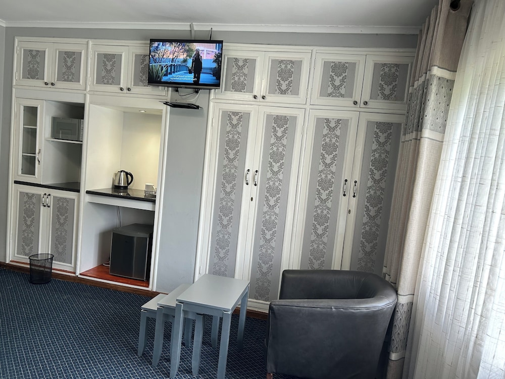 Gunhill Avenue Guesthouse