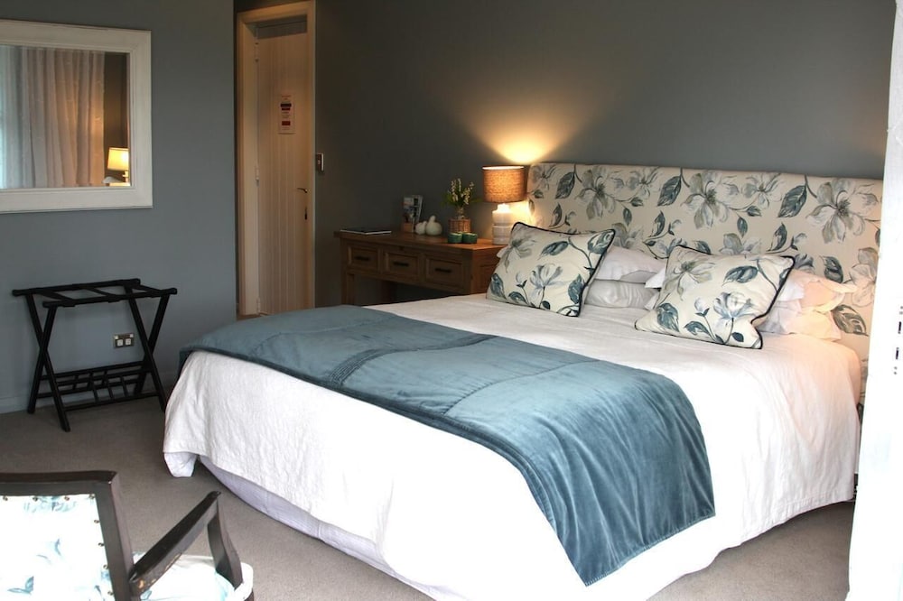 Revive On Oakview Boutique Accommodation and Spa
